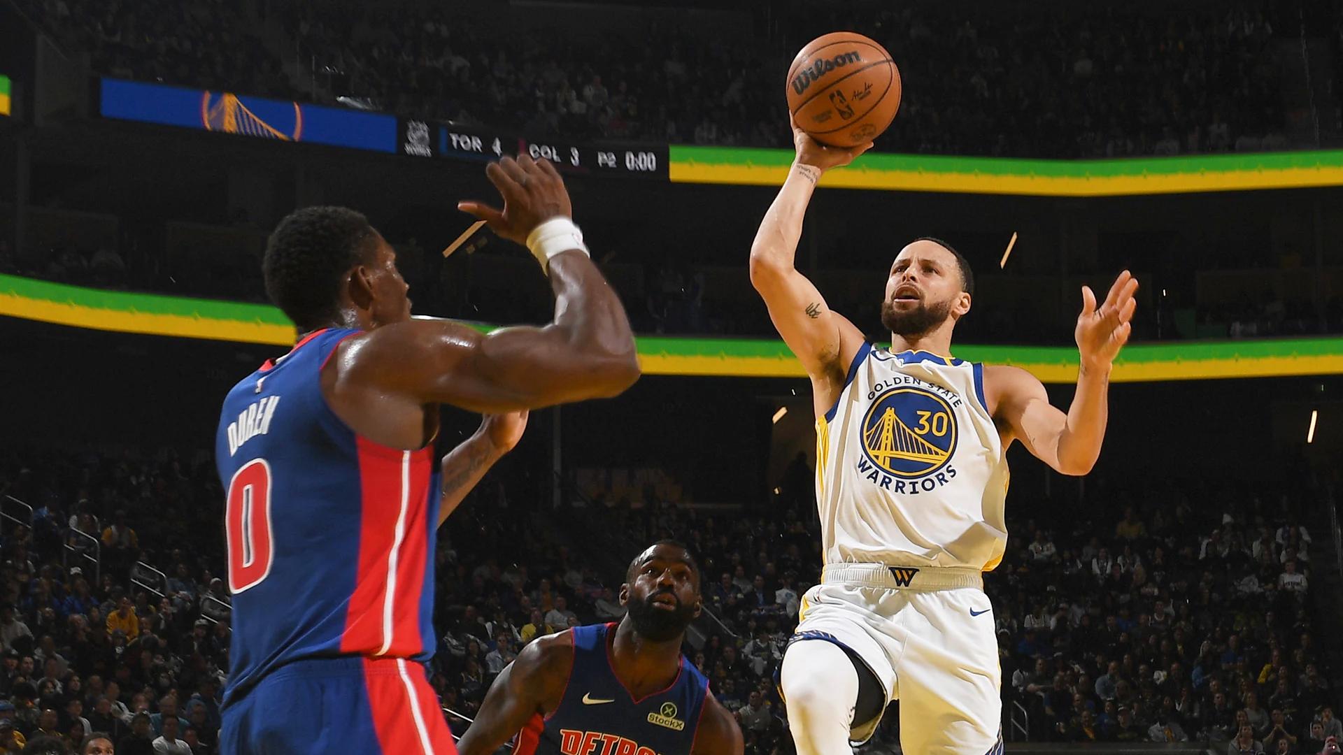 Golden State Warriors standout Stephen Curry scores 25,000 career points